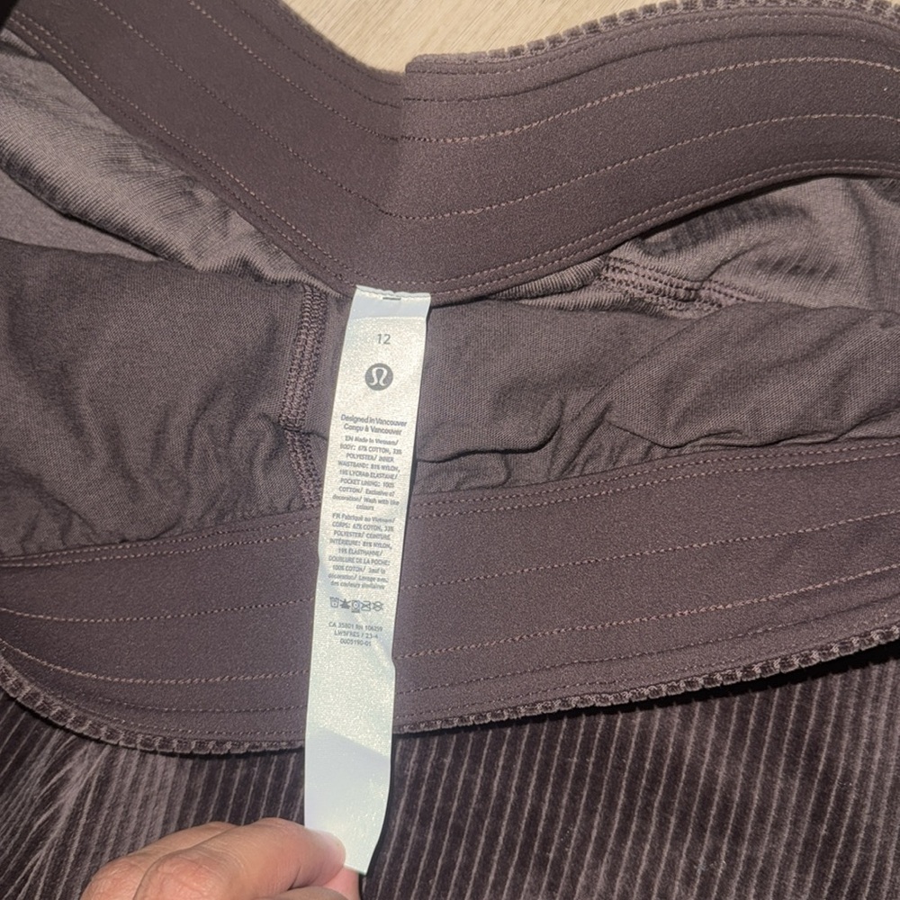 lululemon athletica scuba MR wide leg Velvet cord espresso - Picture 7 of 9